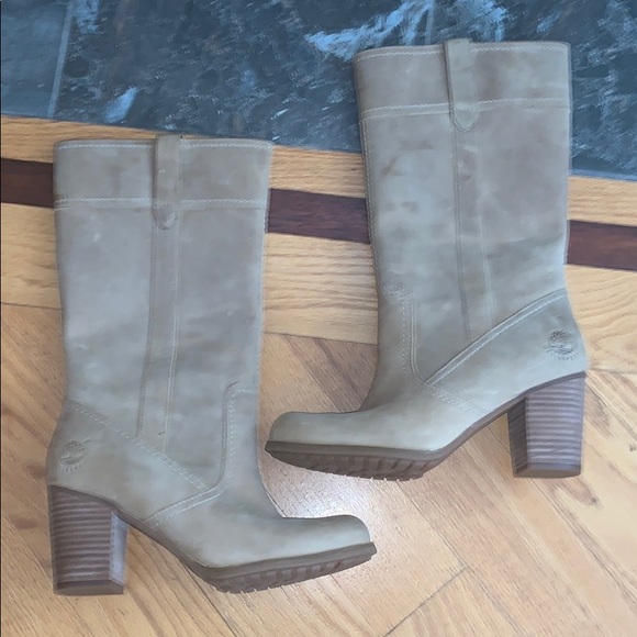 NWOT Timberland tan suede boots..love❤️ - Picture 2 of 5